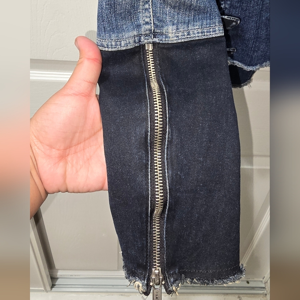 Guess Blue Denim Jacket with Black Accents - Picture 4 of 5